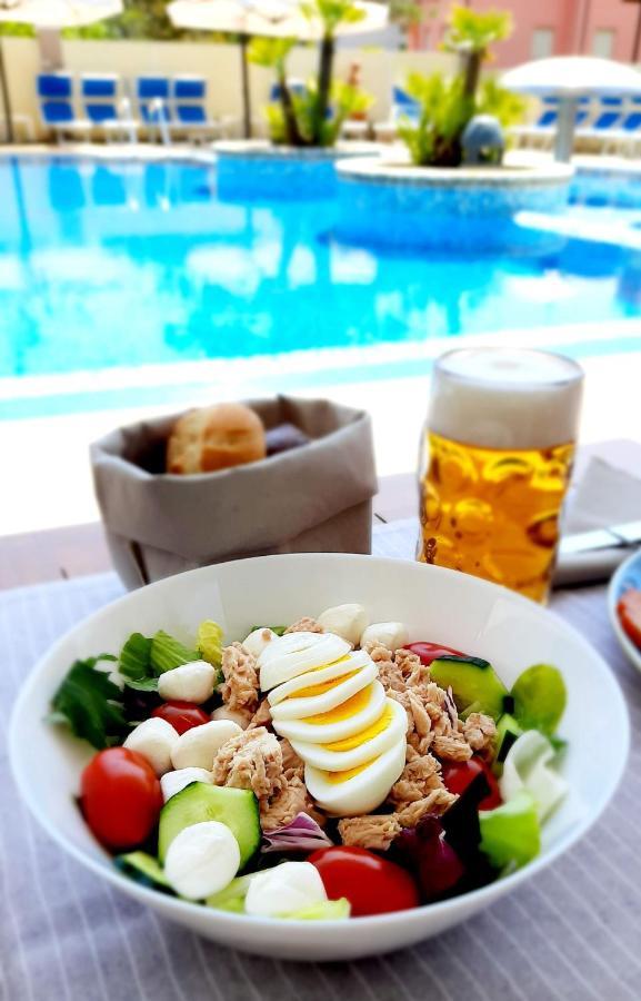 Hotel & Wellness Fra I Pini Lignano Sabbiadoro Zewnętrze zdjęcie