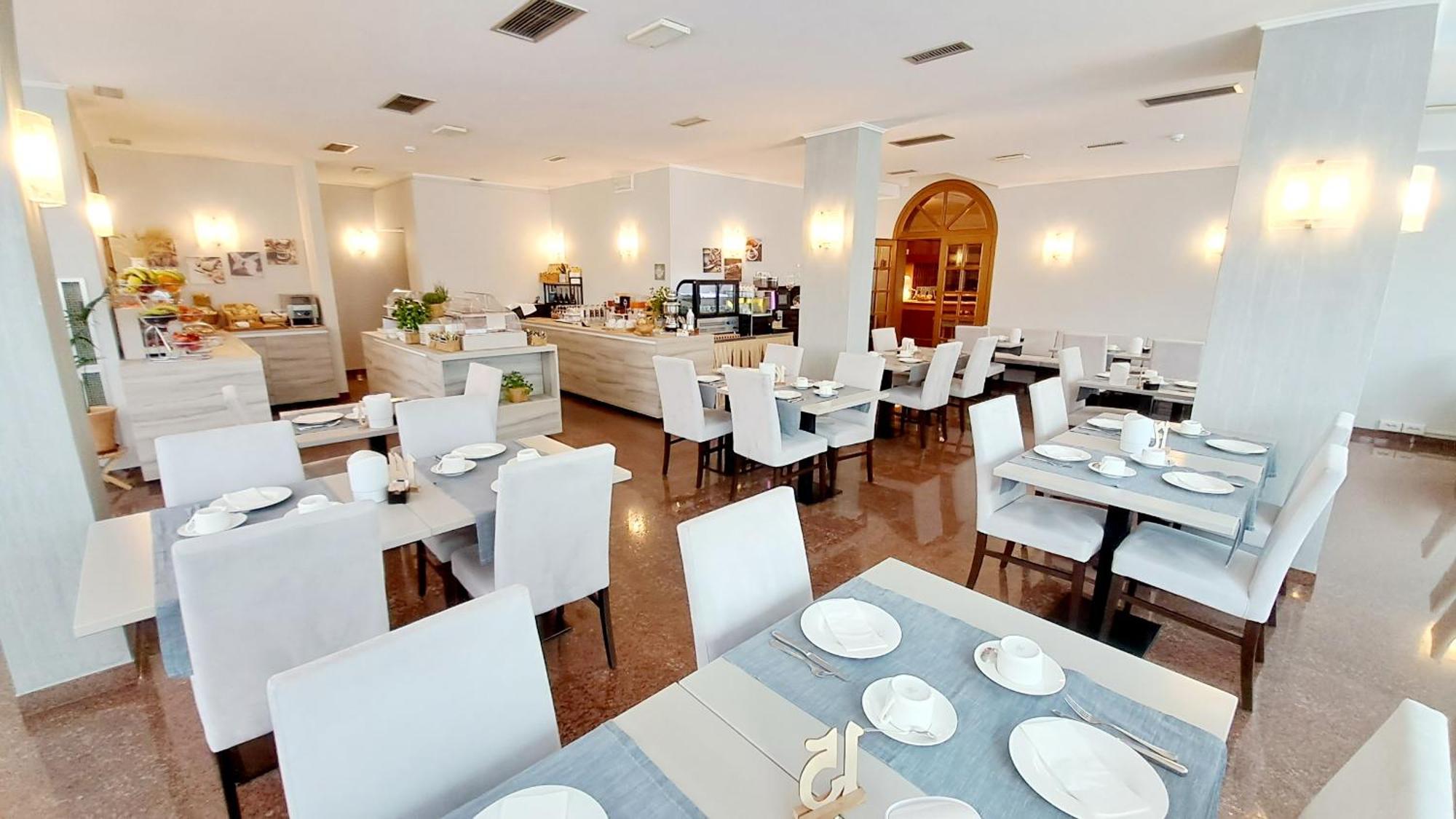 Hotel & Wellness Fra I Pini Lignano Sabbiadoro Zewnętrze zdjęcie